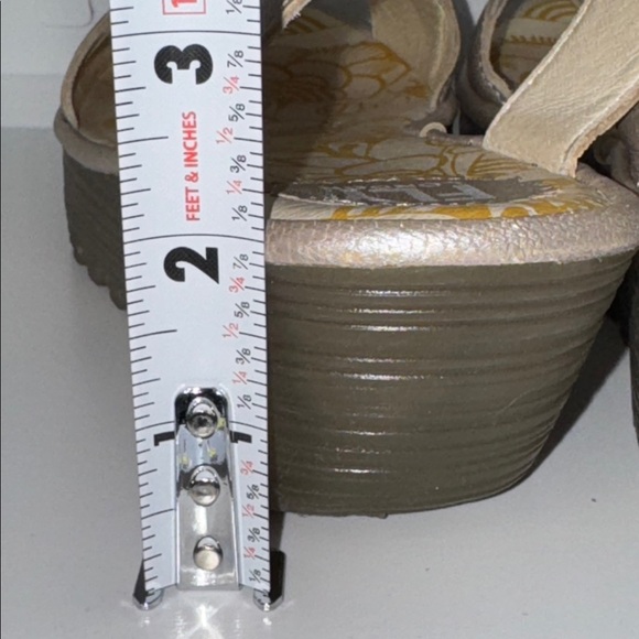 Fly London RALE Cross Band Wedge Sandals Metallic Silver Women’s 38 US 7.5-8 - Picture 7 of 11